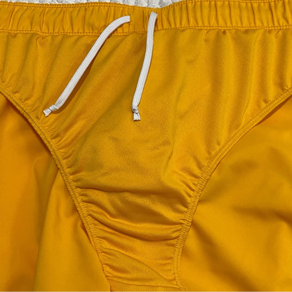 The North Face Elevation Yellow Short‎ XXL Women No Pockets - Picture 9 of 14